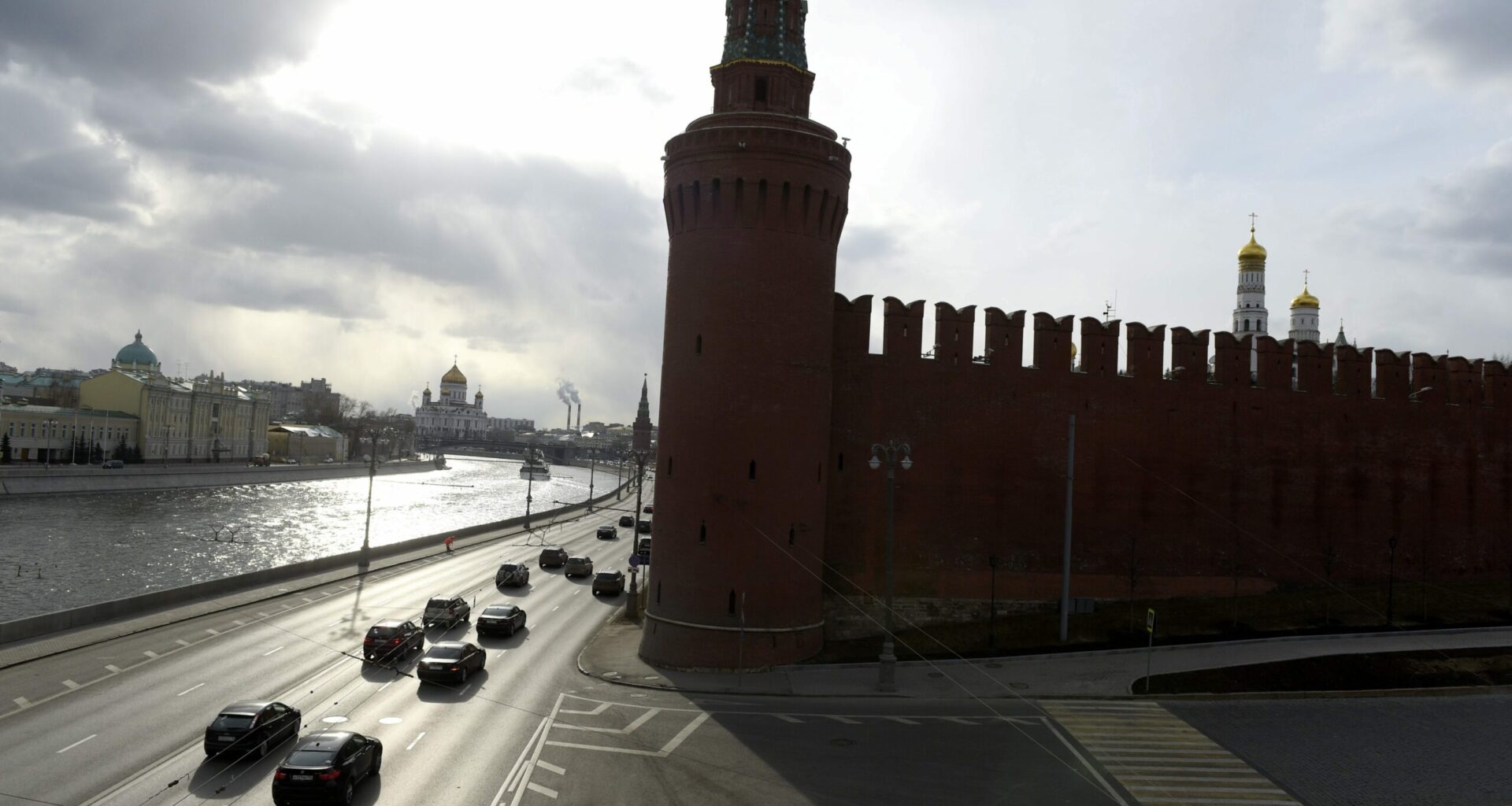 Kremlissä kuohuu: Totuutta sodasta ei uskalleta sanoa Vladimir Putinille