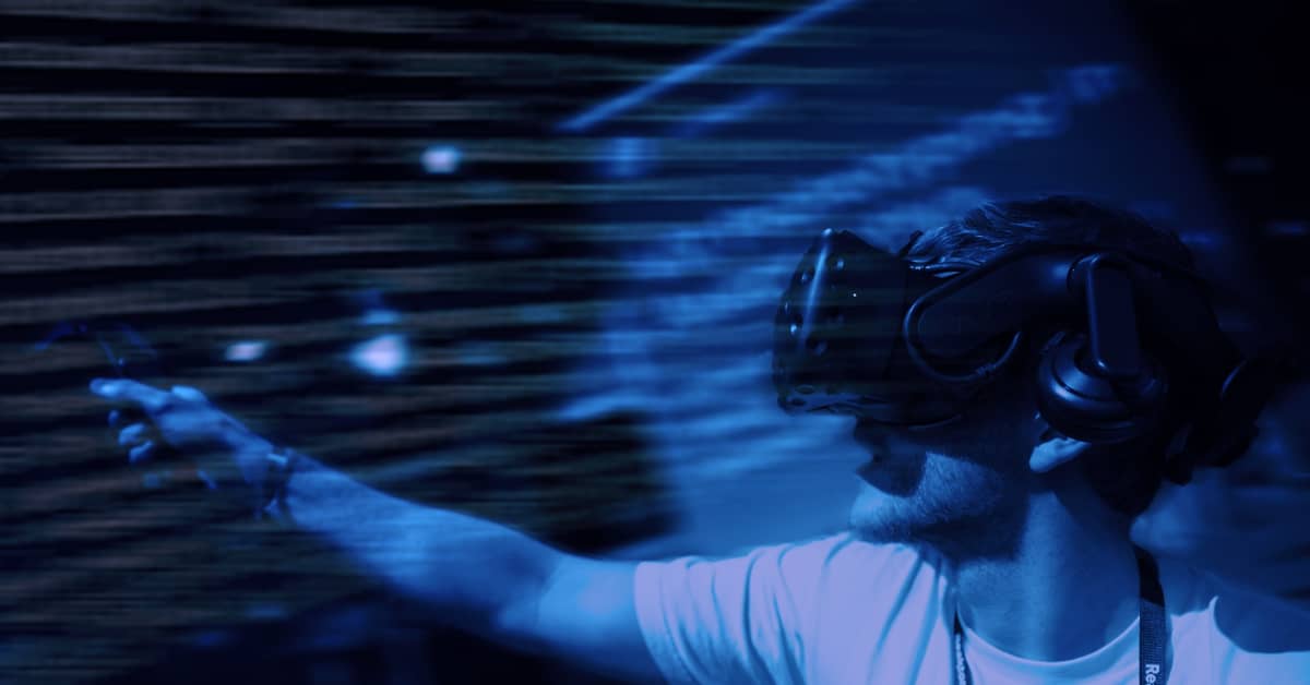 Ihmissilmään verrattava resoluutio – vievätkö suomalaisen Varjon lasit virtuaalitodellisuuden uuteen aikakauteen?