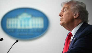 Mika Aaltola: Donald Trump haluaa sinetöidä perintönsä diilien tekijänä