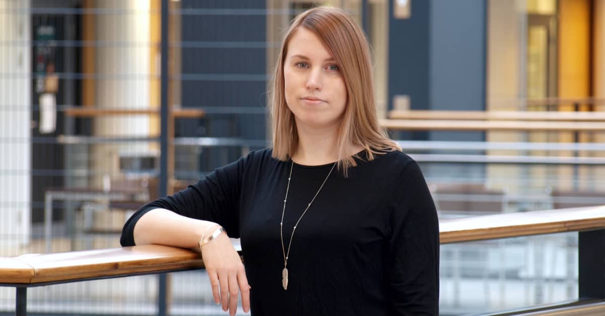 Biologian tuntien risteytyskaaviot kiinnostivat Suvi Douglasia – tutkii nyt, mitkä perinnölliset tekijät vaikuttavat verisyövän puhkeamiseen