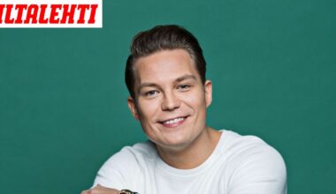 Jare Tiihoselta kirja