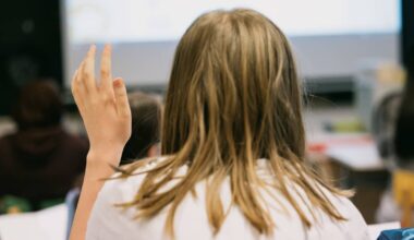 Opettajilla menee liikaa aikaa heikkoihin oppilaisiin, sanoo professori – ”Tasa-arvo ei tarkoita tasapäistämistä” | Kotimaa