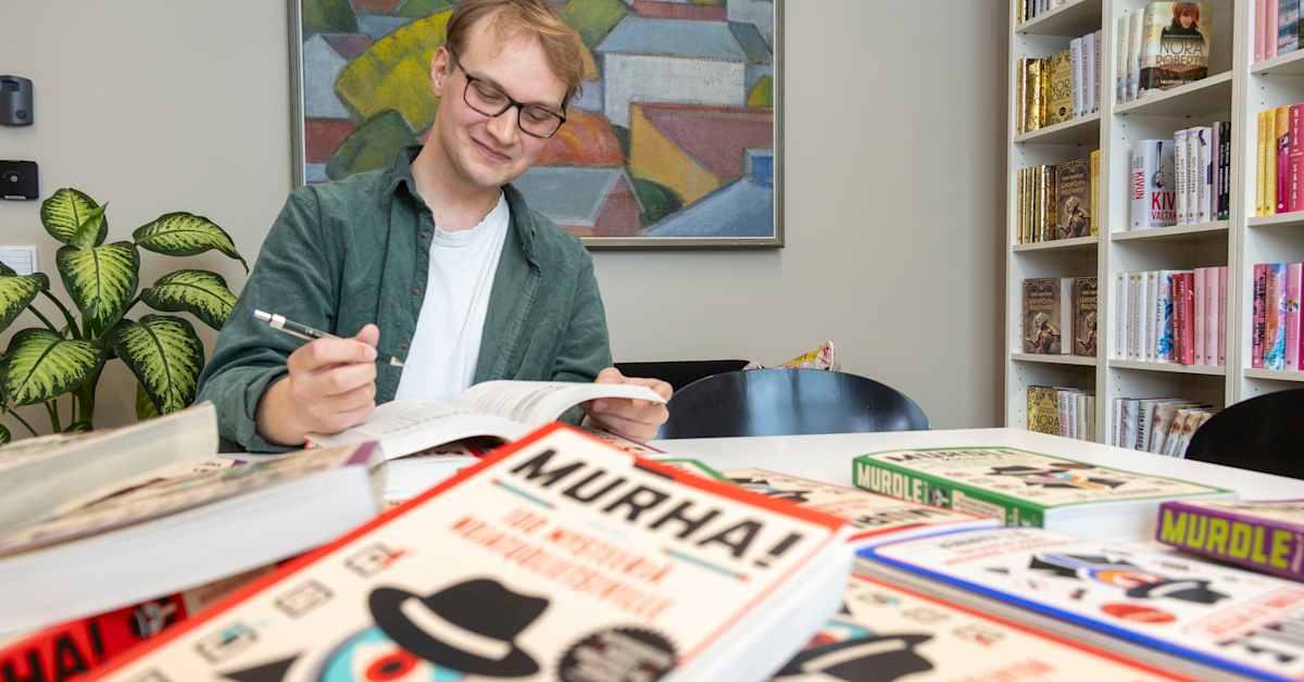 Miljoonia myynyt pulmakirja koukuttaa myös suomalaisia  – murhamysteerien ratkonta vaatii lyijykynää ja päättelykykyä | Kulttuuri