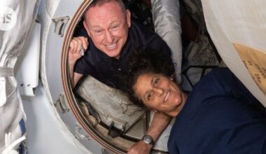 Trumpin ja Muskin kiirehtimä lento astronauttien kotiuttamiseksi peruttiin viime hetkellä