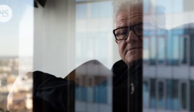 Hän on Samuli Putron kirjan häijy levy-yhtiöpomo – Pekka Ruuskan kanssa yhteistyötä tehneet kertovat HS:lle tylystä käytöksestä