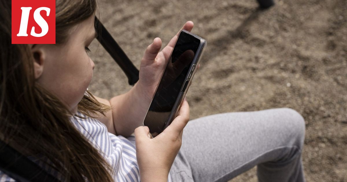 USU-gallup: Valtaosa hankkisi älypuhelimen aikaisintaan 10-vuotiaalle