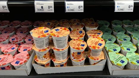 Aki Pouta on toiminut jätehuollon parissa kymmenen vuotta. Hän myös jakaa kierrätysaiheista sisältöä Tiktokiin.
