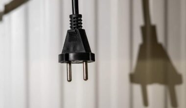 Pörssisähkön hinta putoaa perjantaina lähes nollaan | Uutisia lyhyesti