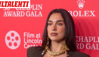 Dua Lipa esitteli joogataitojaan bikineissä