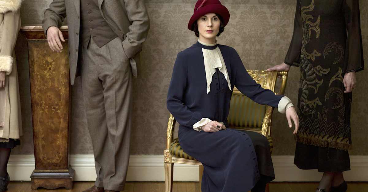 Downton Abbeyn pukuja, huonekaluja ja jopa sarjassa käytetty auto huutokaupataan | Kulttuuri