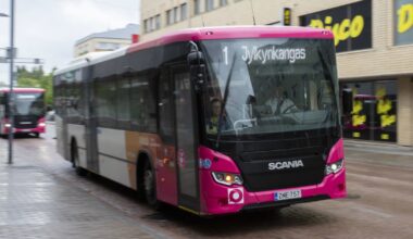 Asiakkaiden ohi ajavista busseista tuli Oulussa tavallinen näky – ”Valitettavasti rahaa ei ole” | Pohjois-Pohjanmaa