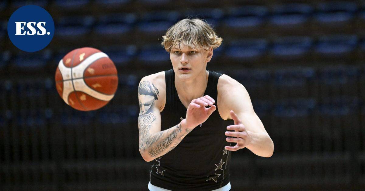 Miikka Muurinen ilman rajoituksia mukana koripallomaajoukkueen harjoituksissa – "Toivotaan, että pelaa" | Urheilu