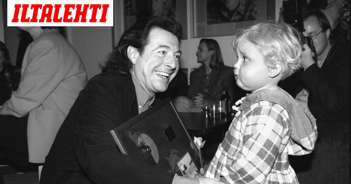Kirkan yli 40 vuotta vanha kappale ilmestyy tänään