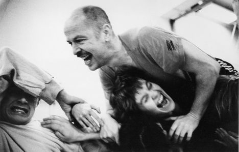 Jouko Turkan treenitunti Teatterikorkeakoulussa. Kuva on otettu helmikuussa 1983.