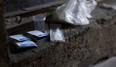 Peukun käyttö aiheuttaa rajuja seurauksia sairaaloissa: ”Koukuttaa enemmän kuin mikään muu” | Kotimaa
