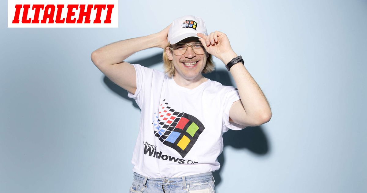 Windows95man julkaisi rohkean synttärikuvan – Poseeraa pinkeissä pikkupöksyissä