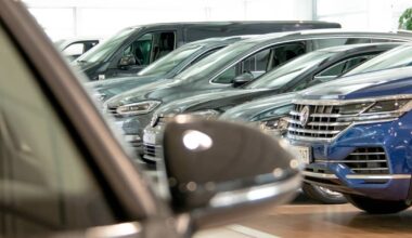 Uusia autoja rekisteröity nyt vielä vähemmän kuin viime vuonna | Uutisia lyhyesti