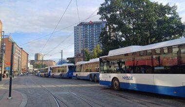 Susijengin peli ja tietyömaat ruuhkauttivat liikenteen Tampereella | Uutisia lyhyesti