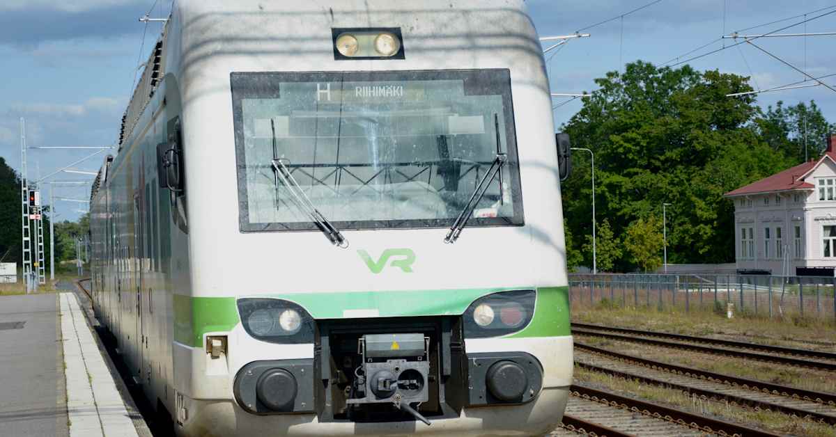 Junaliikenne katkesi aamulla Helsingin Pasilan ja Espoon Leppävaaran välillä – isoja häiriöitä tiedossa | Uusimaa