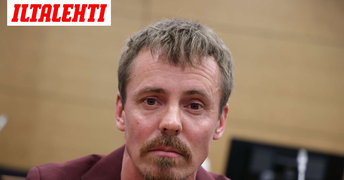 Jasper Pääkkösen kalsarikiistan uusi käänne: Kovaa tekstiä Jare Tiihosesta