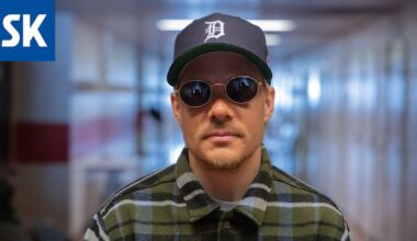 Rap-artisti VilleGalle palasi entiselle yläasteelleen Pukinmäkeen muistelemaan menneitä