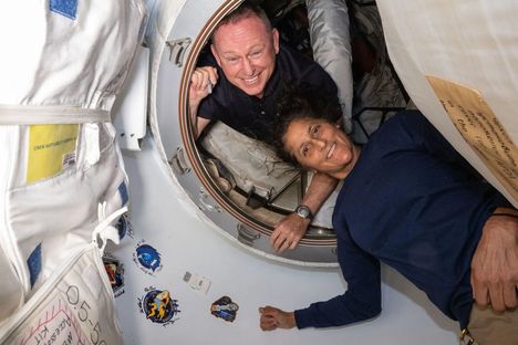Butch Wilmore ja Suni Williams ovat tehneet avaruusasemalla tieteellistä tutkimusta ja rutiinihuoltoa avaruusaseman muiden työntekijöiden kanssa.