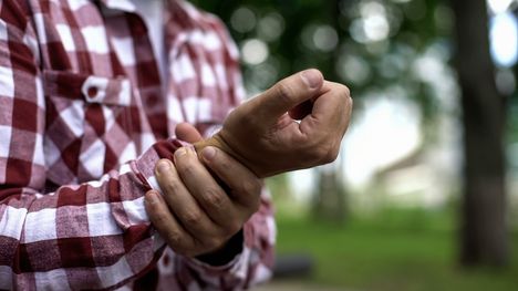 Pogostantaudin diagnoosi on tärkeä, sillä sen avulla voidaan sulkea pois krooniset nivelsairaudet, kuten reuma.
