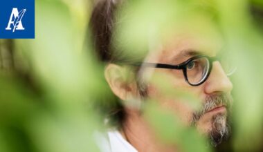 Tommi Liimatta kirjoitti kirjan viimeisistä boheemeista Tampereen-vuosistaan