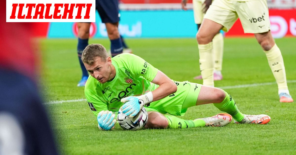 Huuhkajille huonoja uutisia – Lukas Hradecky loukkaantui