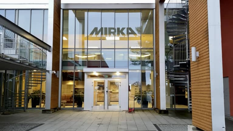 Mirkan pääkonttori Jepualla.