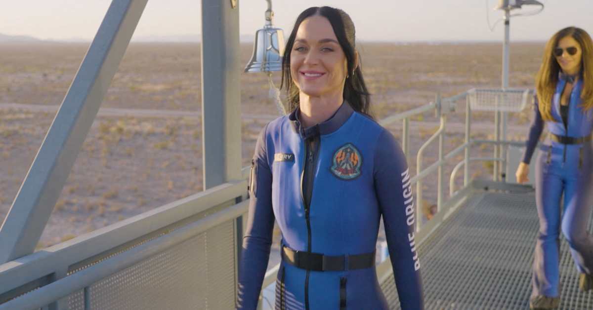 Laulaja Katy Perry matkasi avaruuteen Blue Origin -yhtiön raketilla | Uutisia lyhyesti
