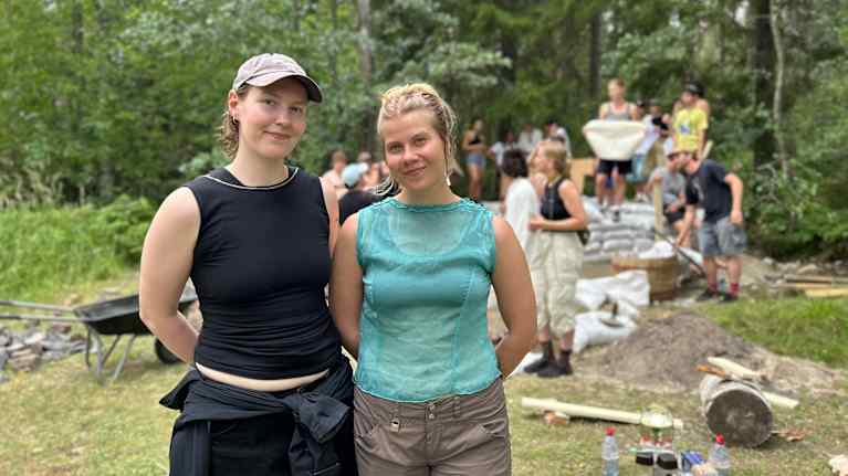 EASA-leirin järjestäjät Sanni Hujanen ja Paula Puura.