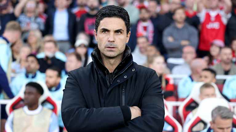 Mikel Arteta Arsenalin päävalmentajana.