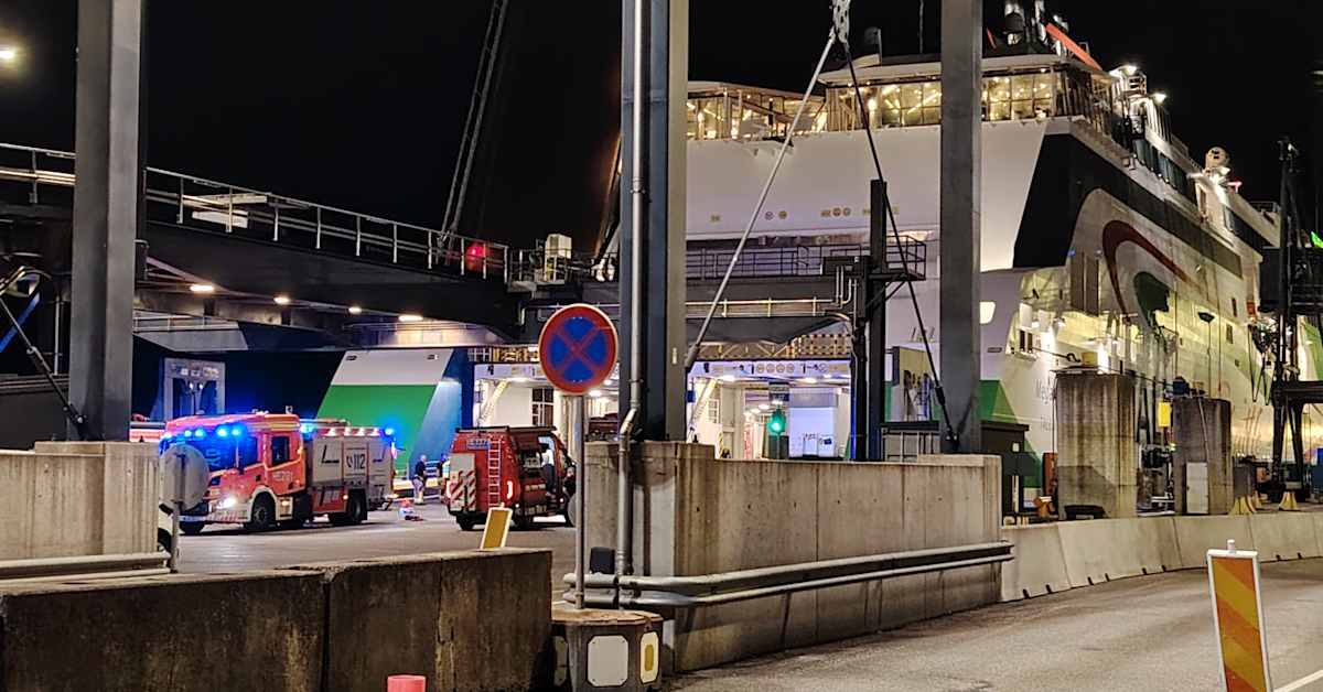 Linja-auto palaa matkustajalaivan autokannella Helsingissä – matkustajat evakuoitu | Uutisia lyhyesti