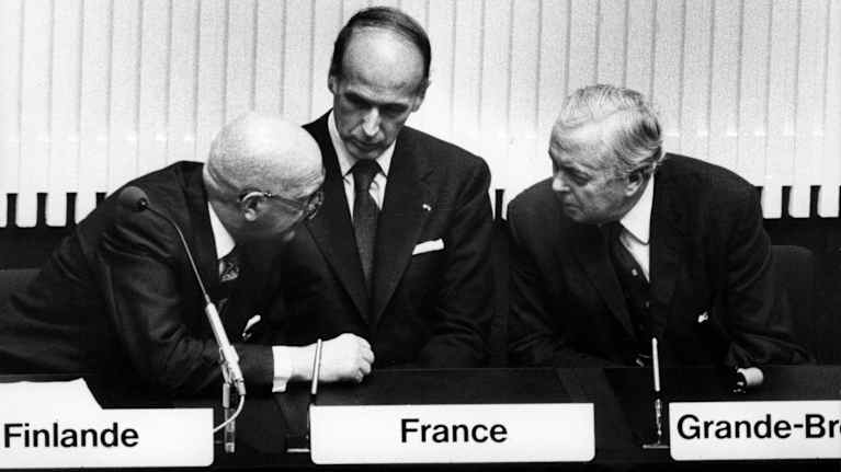 Presidentti Urho Kekkonen, Ranskan presidentti Valery Giscard d`Estaing ja Englannin pääministeri Harold Wilson .