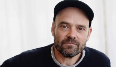 Näyttelijä David Dencik työskentelee niin paljon, ettei muista uuden sarjansa nimeä, vaikka kuvasi sitä puoli vuotta | Kulttuuri