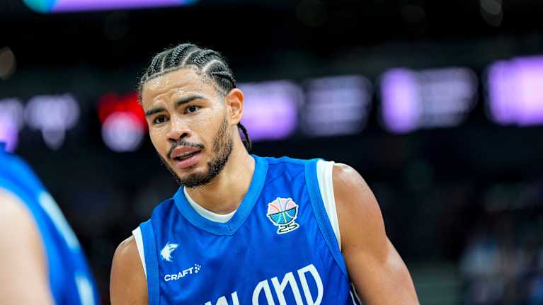 Olivier Nkamhoua koripallon EM-kisoissa 2025.