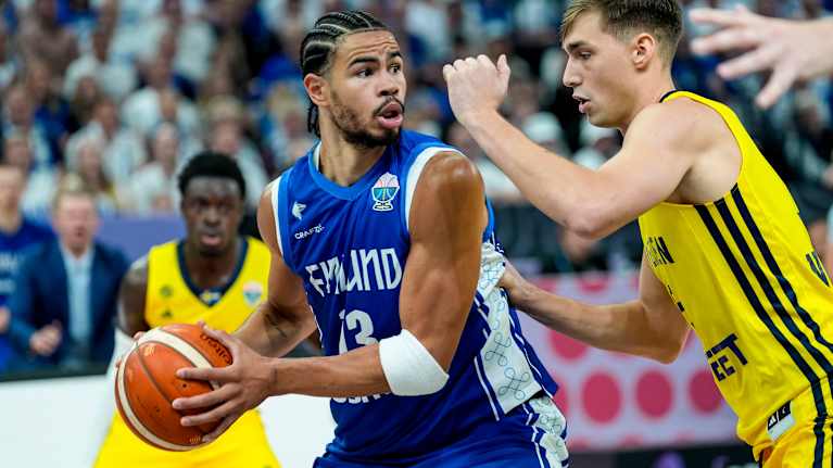 Olivier Nkamhoua koripallon EM-kisoissa 2025.