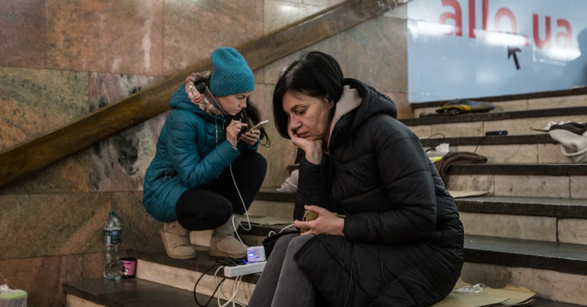 Yli kolme kuukautta sotaa, mutta Ukrainan internet toimii edelleen – sitä käyttävät niin Venäjän sotilaat kuin ukrainalaiset siviilitkin
