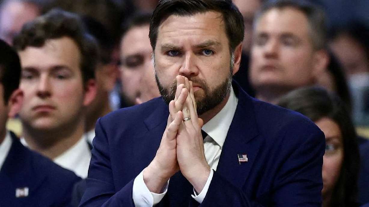 Paavi Franciscus kuoli tavattuaan JD Vancen, internet käskee häntä tapaamaan Putinin seuraavaksi -