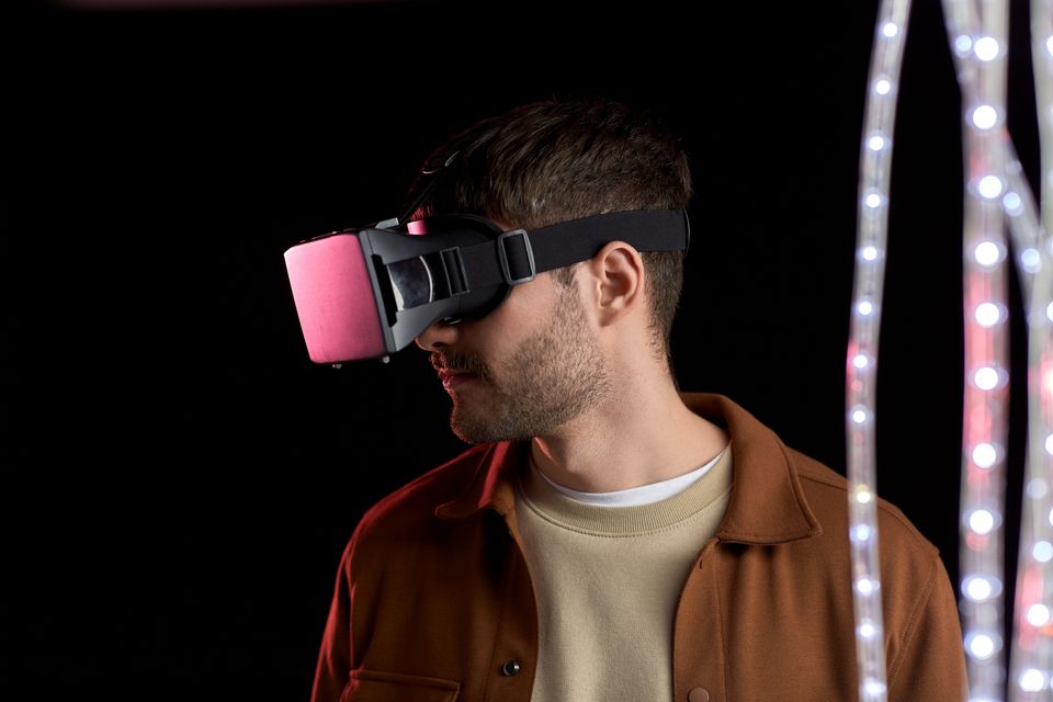 Virtuaalitodellisuus apuna väkivallan ehkäisyssä | Jyväskylän yliopisto