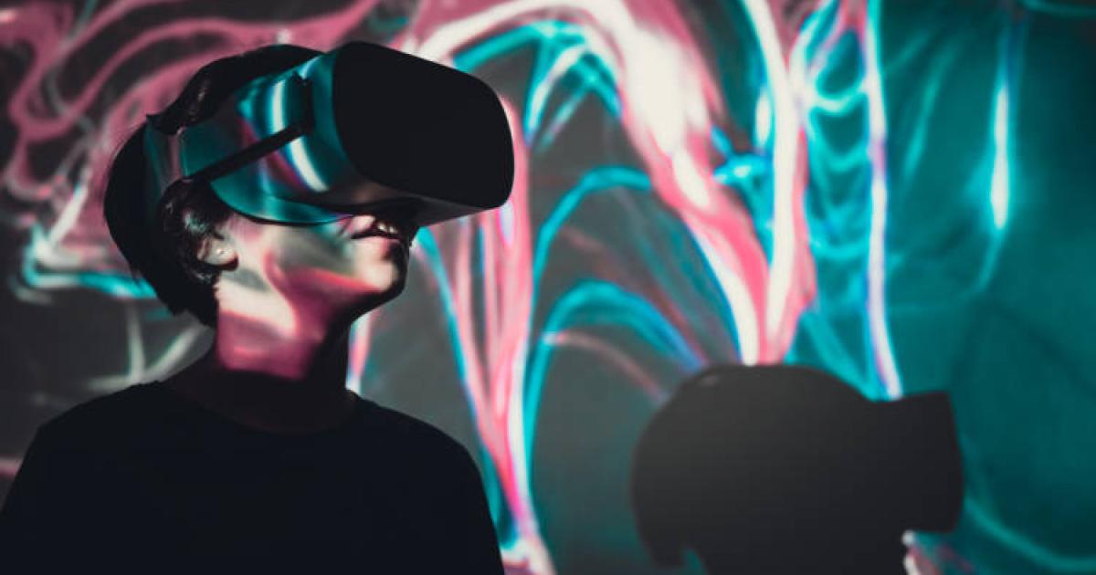Virtuaalitodellisuus empatian työkaluna -artikkeli | Opetushallitus