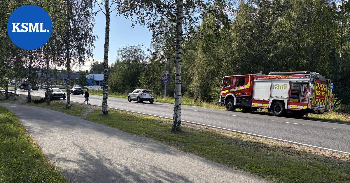 Autot kolaroivat Jyväskylän Nisulassa, moottoripyöräilijä loukkaantui törmättyään traktoriin Kyyjärvellä | Keski-Suomi