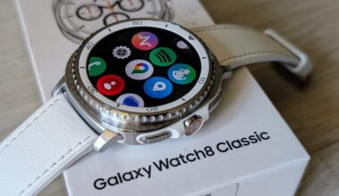 Arvostelussa Samsung Galaxy Watch8 Classic: oiva ja monipuolinen Samsung-älykello mieleenpainuvalla tyylillä