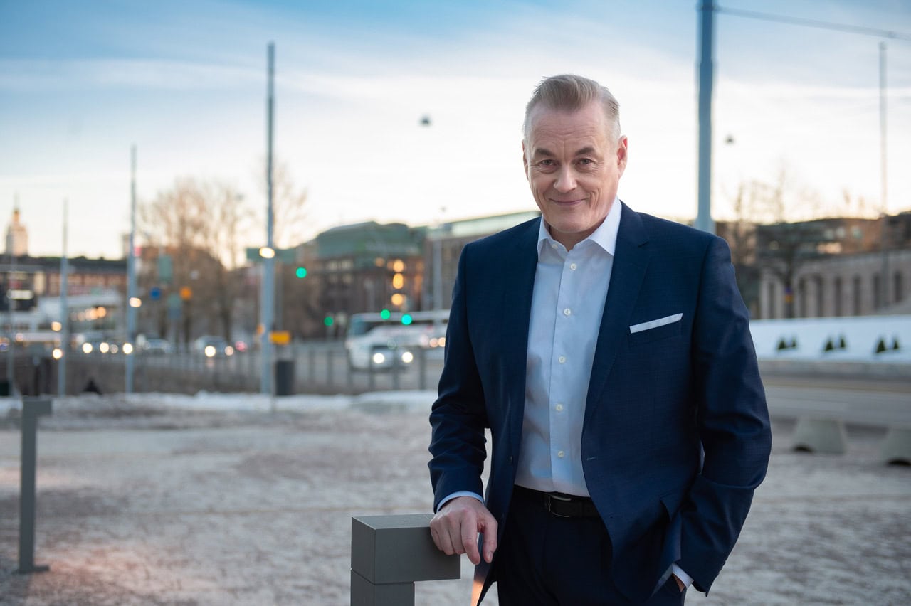 Arto Nyberg palaa julkisuuteen – metalliyhtyeen kanssa