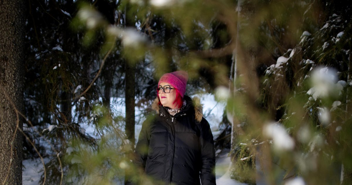 Menestysdekkaristi Nilla Kjellsdotter oli ennen rekkakuski – ”Ajattelin pitkään, ettei minusta voi tulla kirjailijaa”