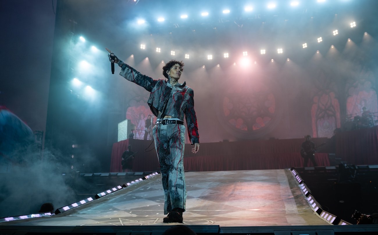 Ei bileitä, joissa joku ei illan pimetessä ala soittamaan Wonderwallia - tällä kertaa tuo joku oli Bring Me the Horizon