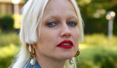 Laulaja Chisun äiti on kuollut: "Hän oli kuin filmitähti"