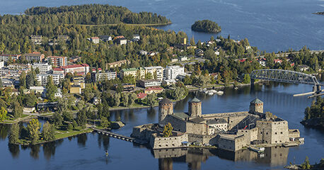 Kulttuurikahvit 2.9.2025: Kulttuurin unelmavuosi 2026 ja Nälkälinnanmäen kuulumiset