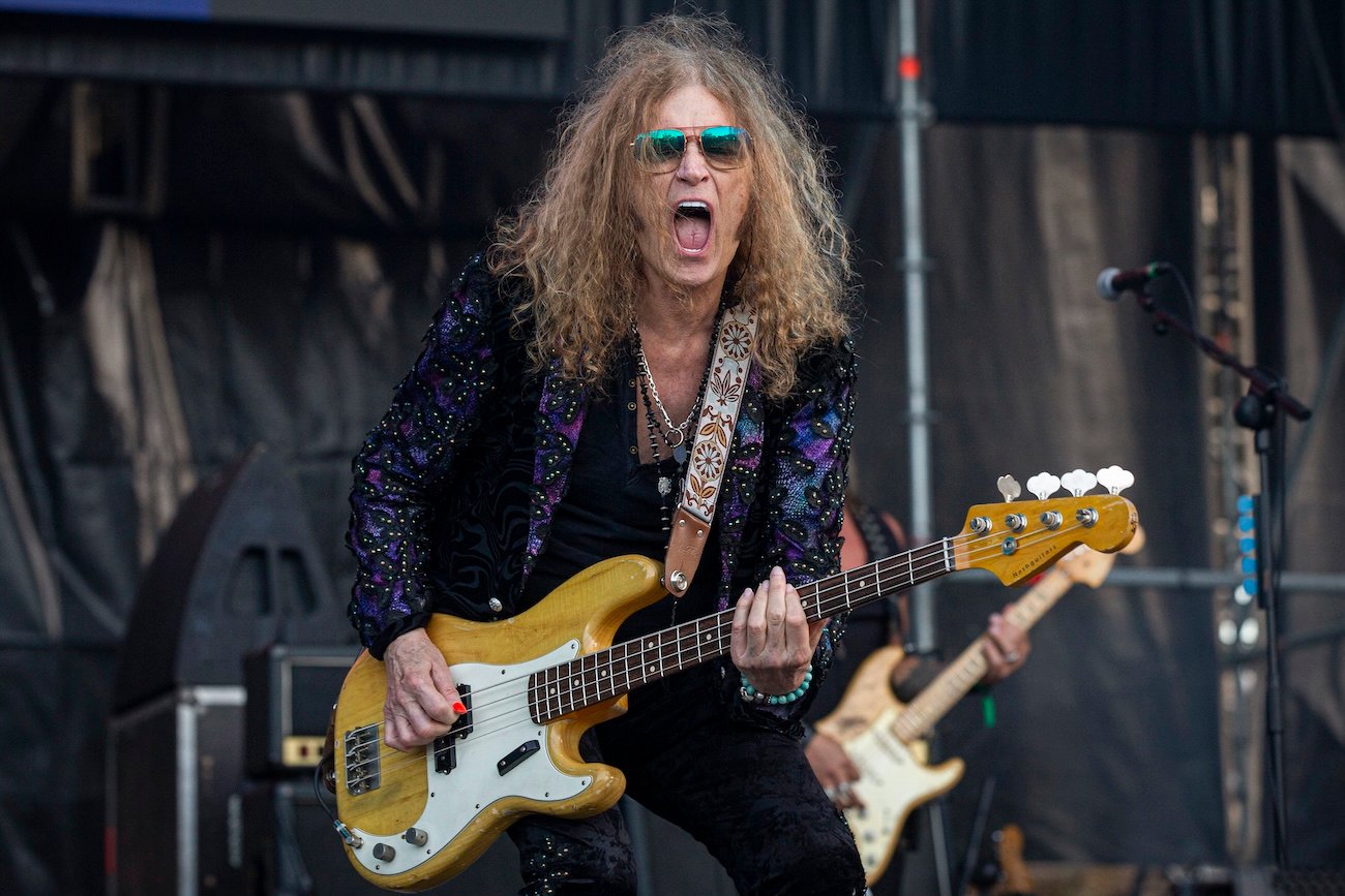 "Musiikkibisnestä ei ole enää olemassa" - Glenn Hughes manaa nuorten artistien tilannetta